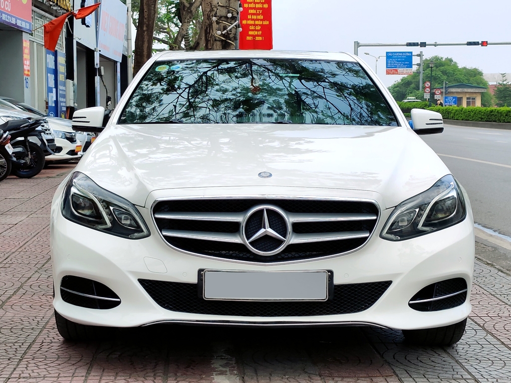MercedesBenz EClass 20092013 E250 CDI Classic On Road Price Diesel  Features  Specs Images